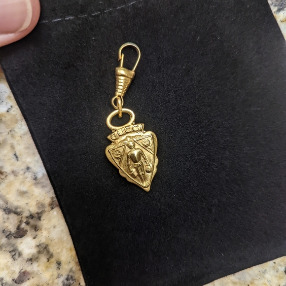 Authentic Gucci knight pendant/charm - Picture 3 of 5